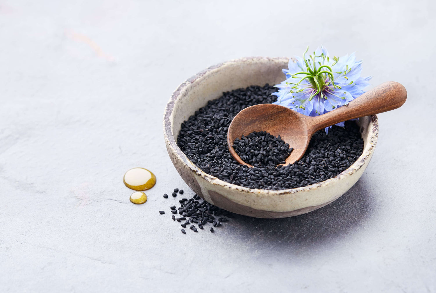 A Beginner's Guide to Using Organic Black Seed Oil for Improved Health and Beauty